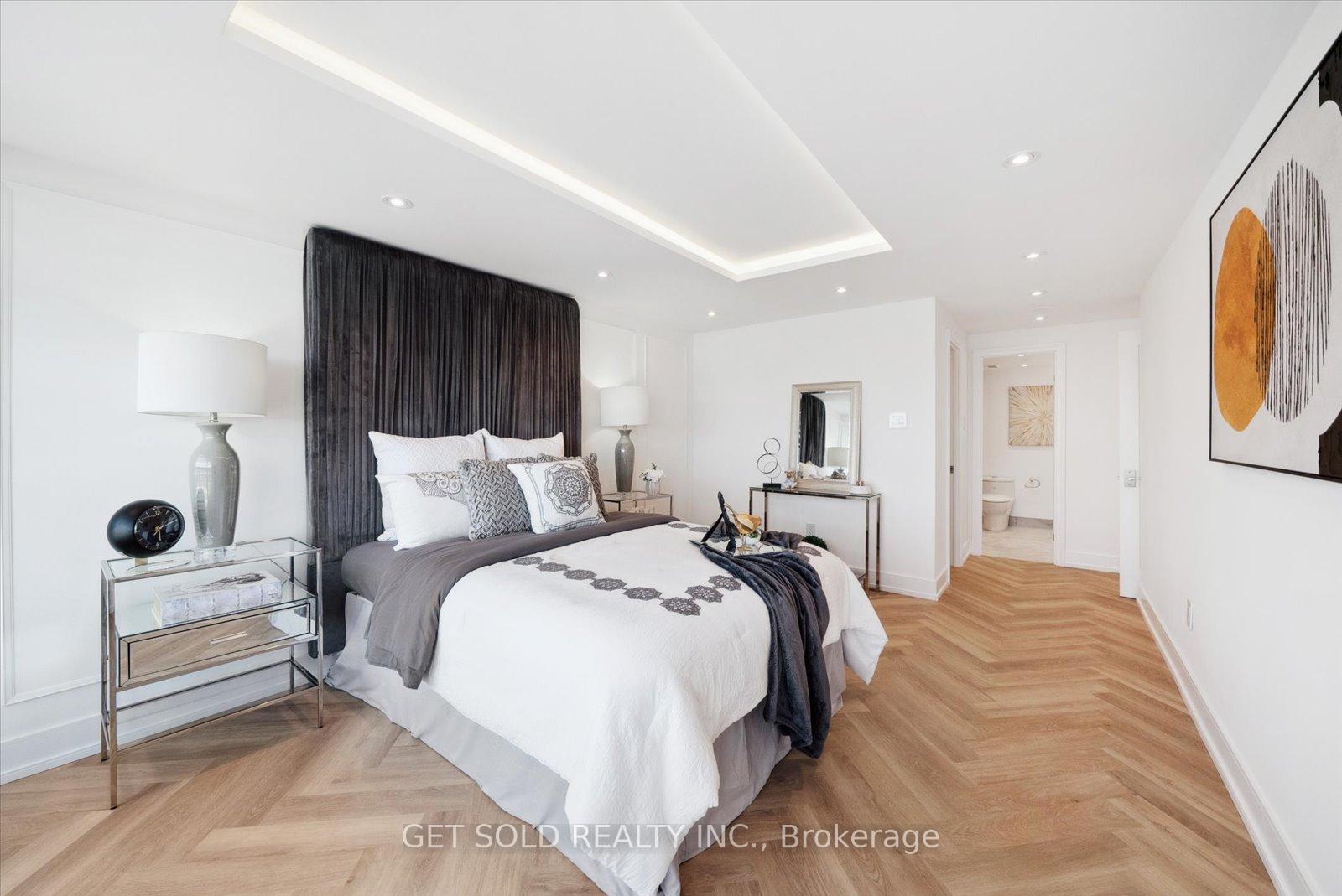 Photo 10 of Unit 1108, 7300 Yonge Street, Vaughan, Crestwood-Springfarm-Yorkhill — HOMEH