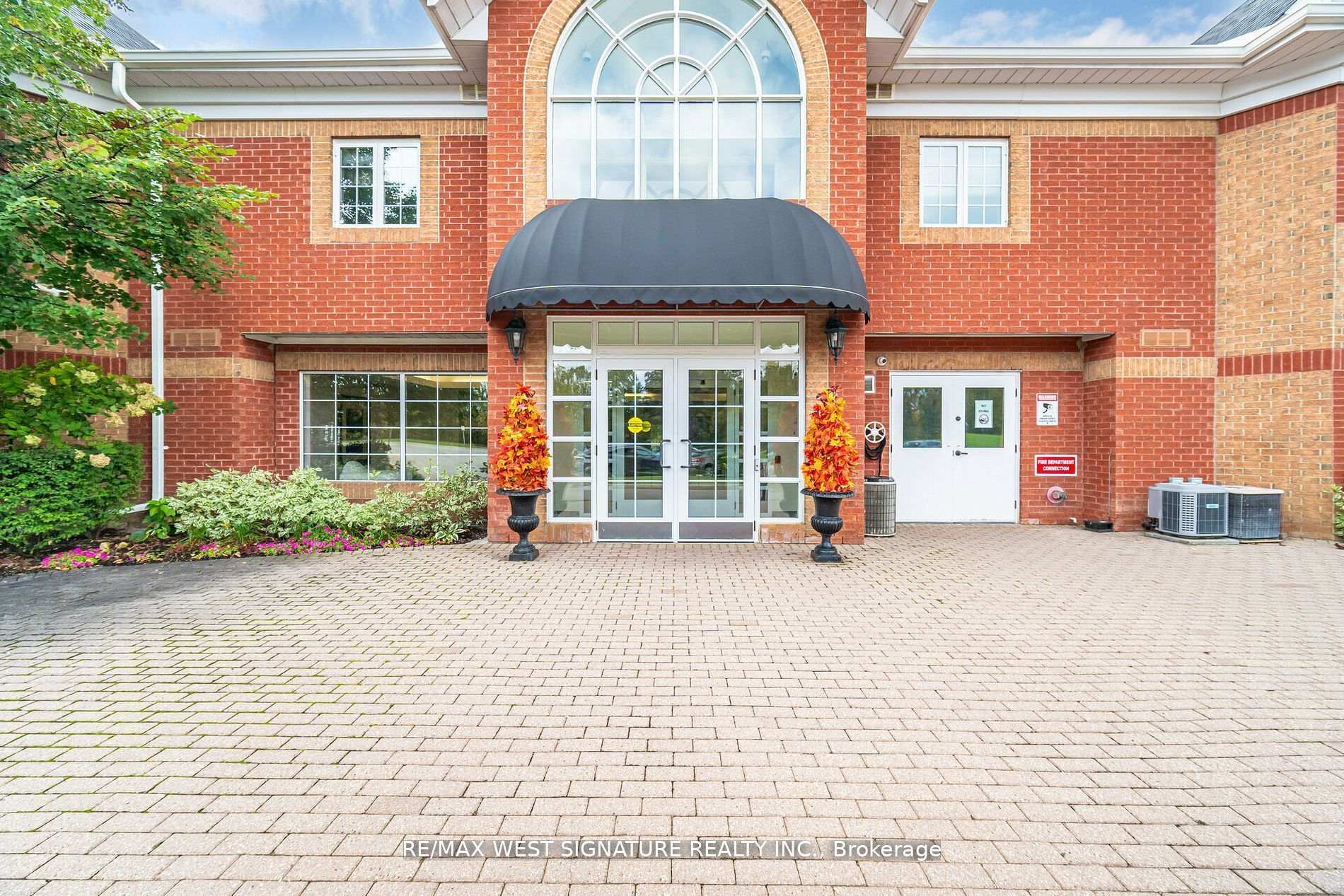 Photo 8 of Unit 106, 75 Treelawn Boulevard, Vaughan, Kleinburg — HOMEH