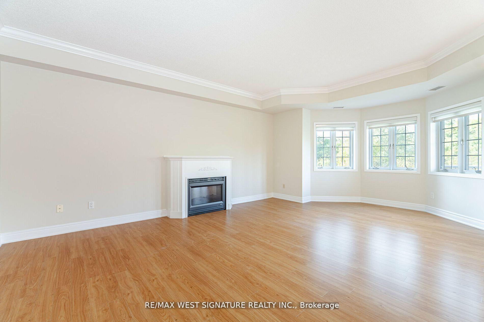 Photo 10 of Unit 106, 75 Treelawn Boulevard, Vaughan, Kleinburg — HOMEH