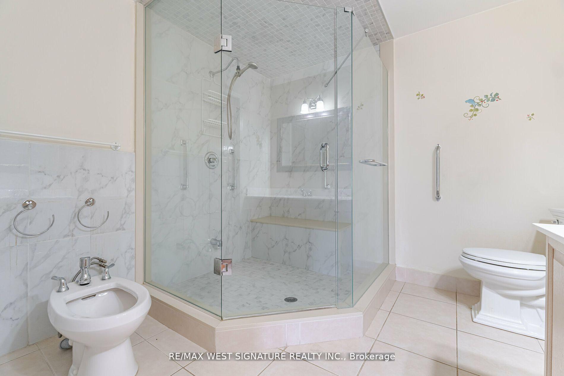 Photo 17 of Unit 106, 75 Treelawn Boulevard, Vaughan, Kleinburg — HOMEH