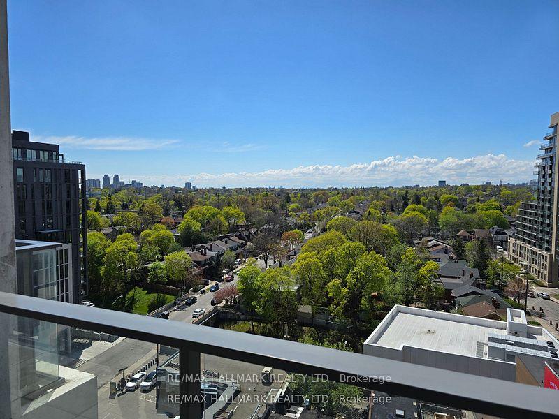 Front of Unit 1221, 8 Hillsdale Avenue