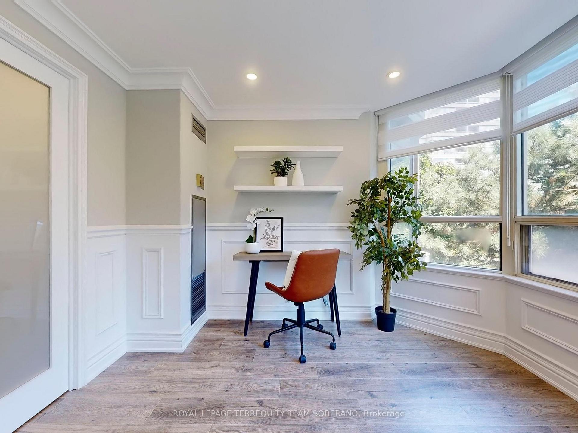 Photo 16 of Unit 312, 7 Townsgate Drive, Vaughan, Crestwood-Springfarm-Yorkhill — HOMEH