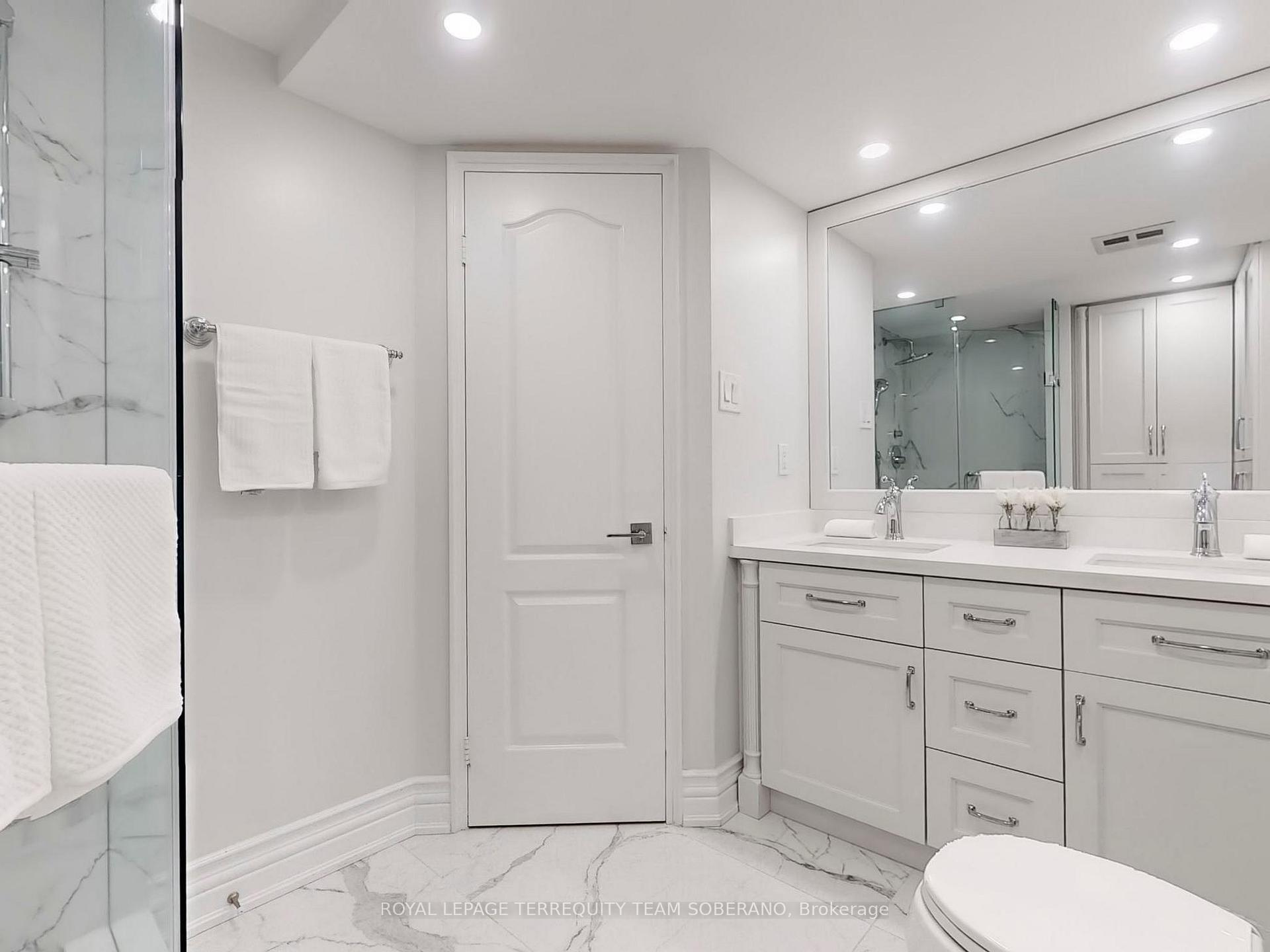 Photo 21 of Unit 312, 7 Townsgate Drive, Vaughan, Crestwood-Springfarm-Yorkhill — HOMEH