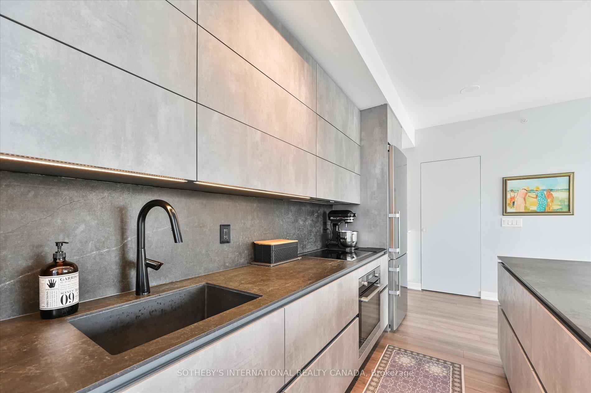 Photo 5 of Unit 408, 60 Berwick Avenue, Toronto, Yonge-Eglinton — HOMEH