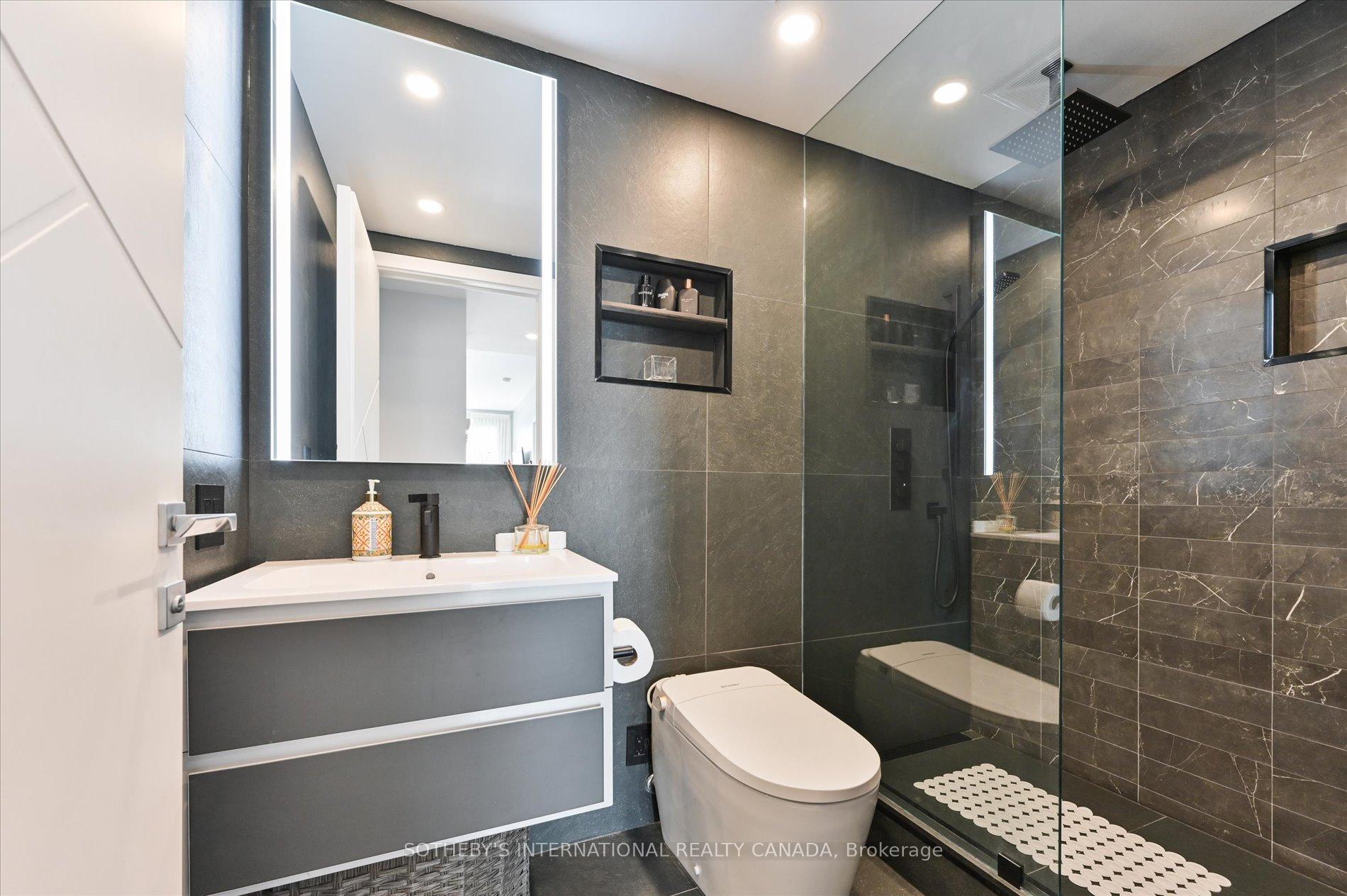 Photo 15 of Unit 408, 60 Berwick Avenue, Toronto, Yonge-Eglinton — HOMEH