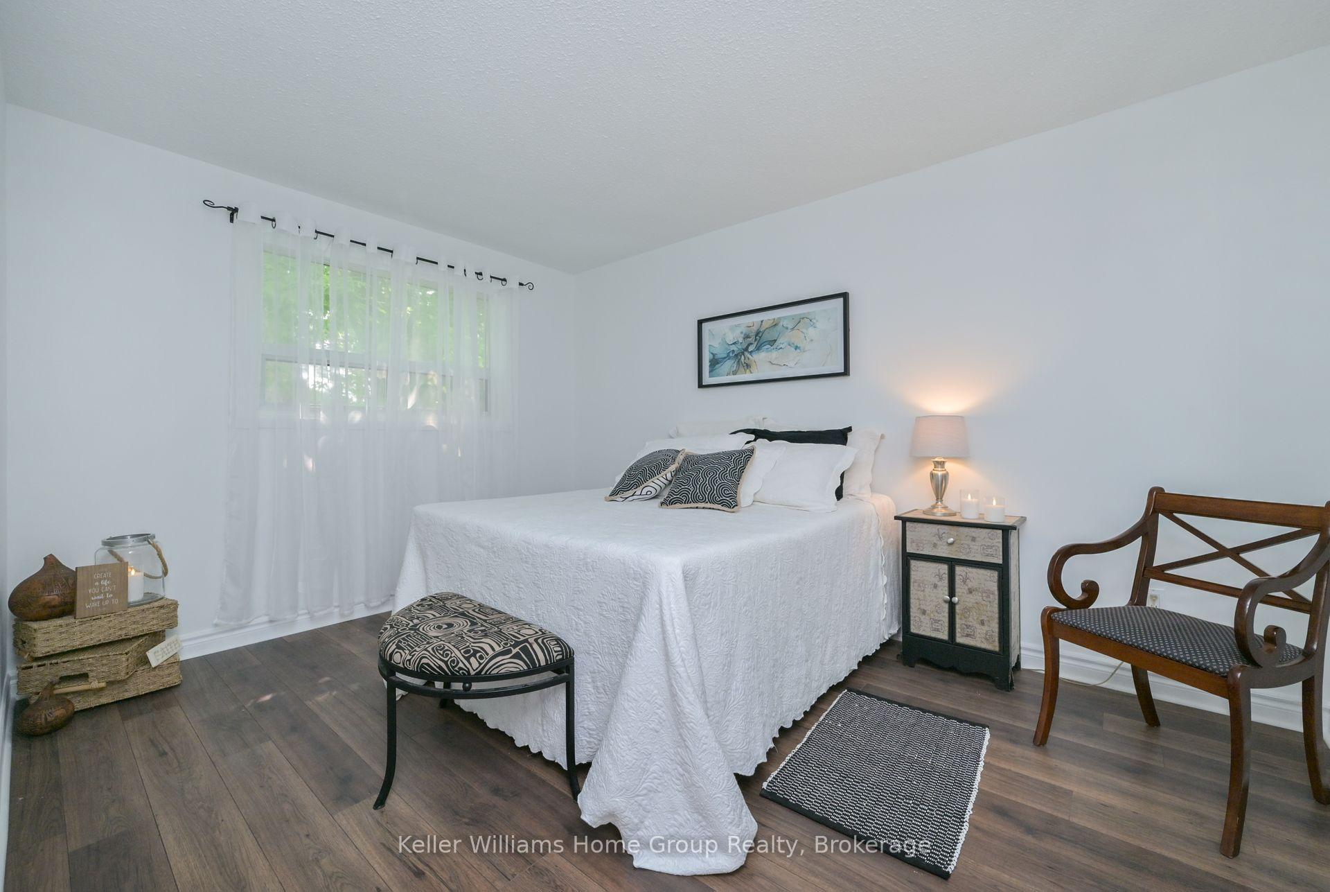 Photo 32 of 286 Whitehead Crescent, Caledon, Bolton North — HOMEH