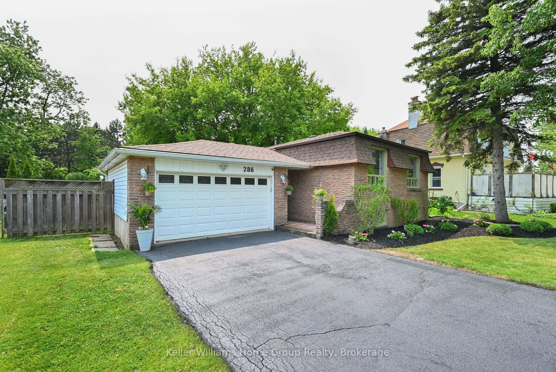 Photo 26 of 286 Whitehead Crescent, Caledon, Bolton North — HOMEH