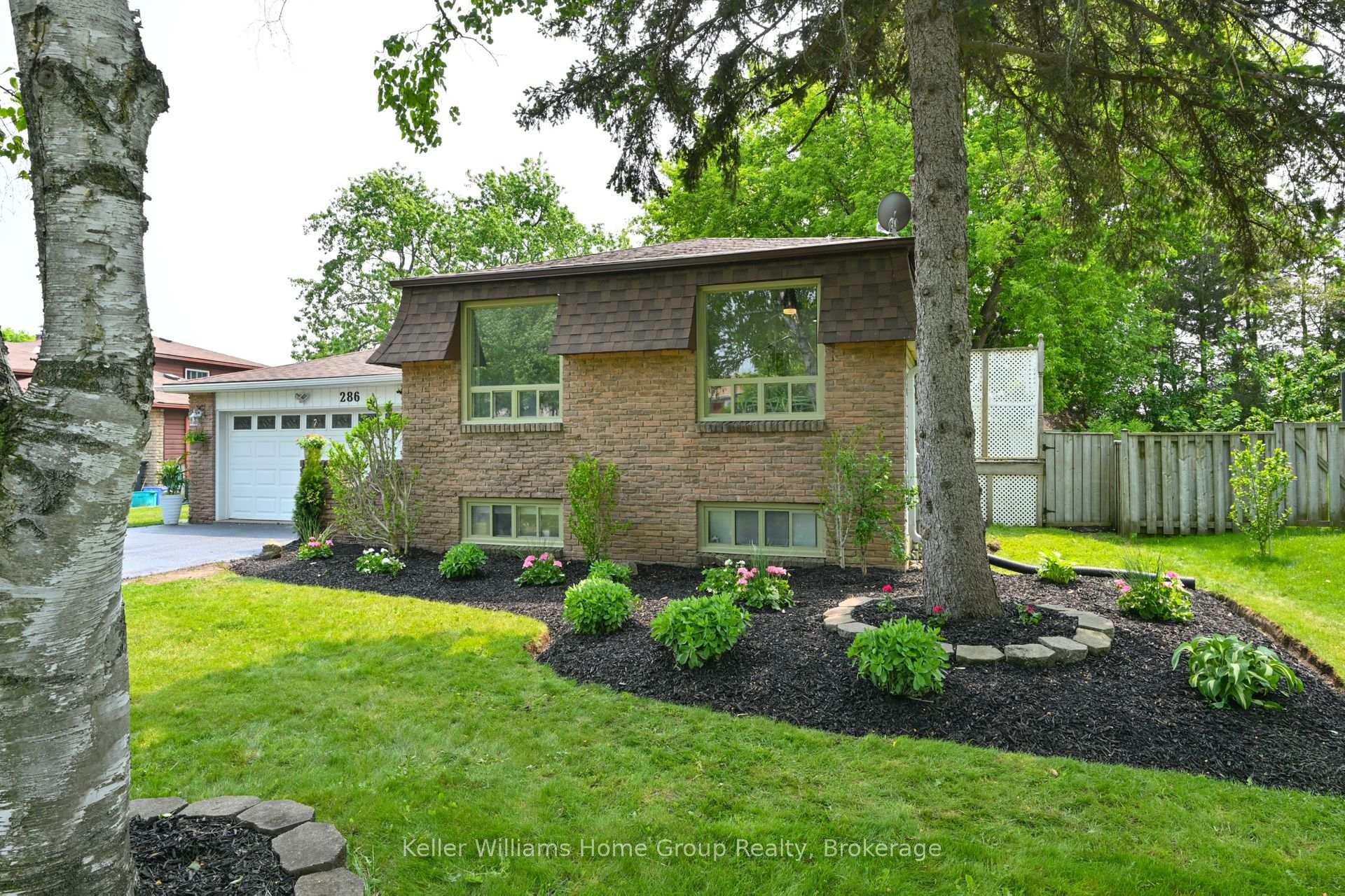 Photo 42 of 286 Whitehead Crescent, Caledon, Bolton North — HOMEH