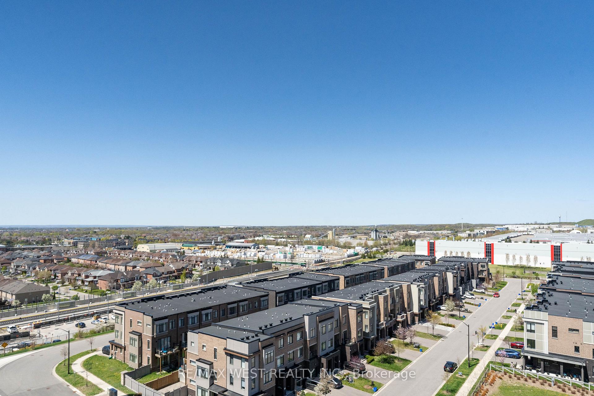 Photo 20 of Unit 924, 100 Eagle Rock Way, Vaughan, Rural Vaughan — HOMEH