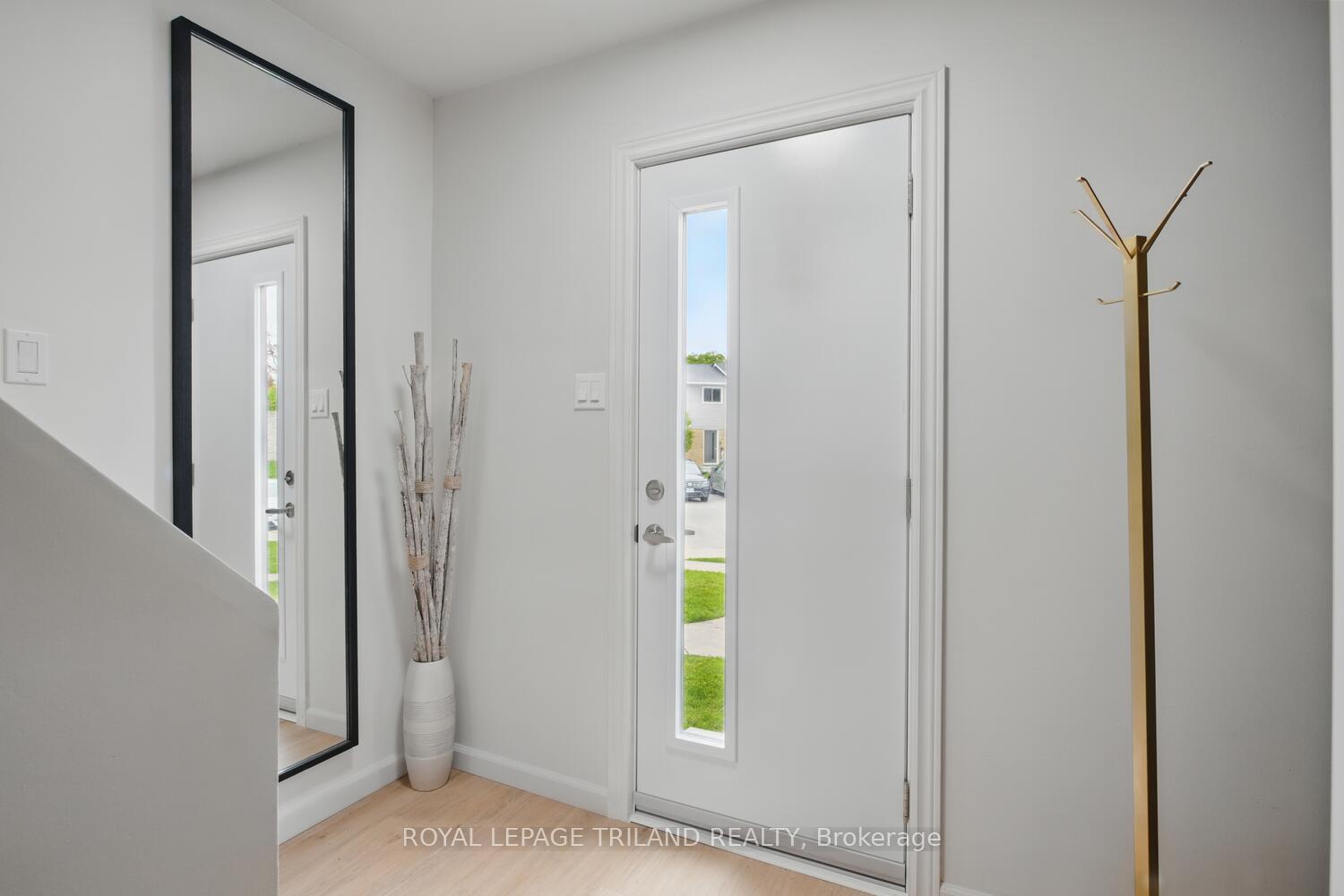 Photo 6 of Unit 4, 470 Second Street, London, East H — HOMEH