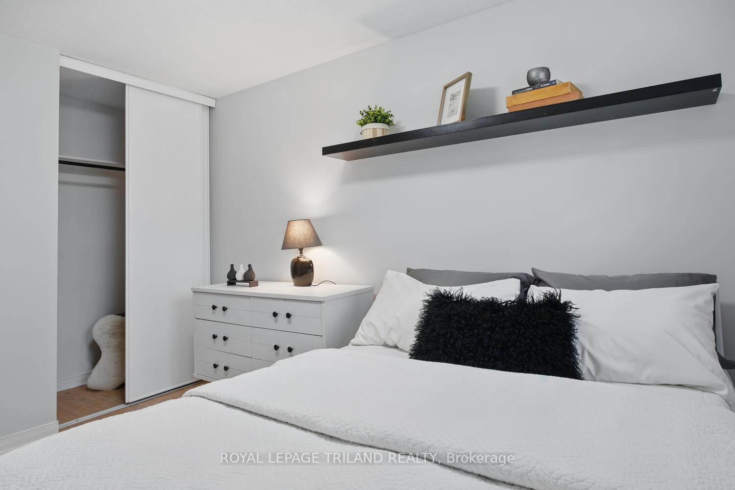 Photo 11 of Unit 4, 470 Second Street, London, East H — HOMEH