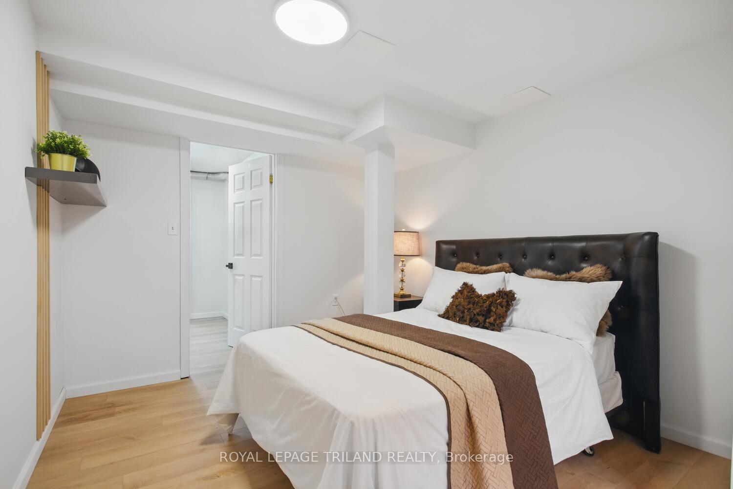 Photo 19 of Unit 4, 470 Second Street, London, East H — HOMEH