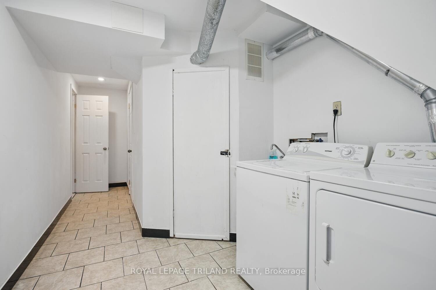Photo 27 of Unit 4, 470 Second Street, London, East H — HOMEH