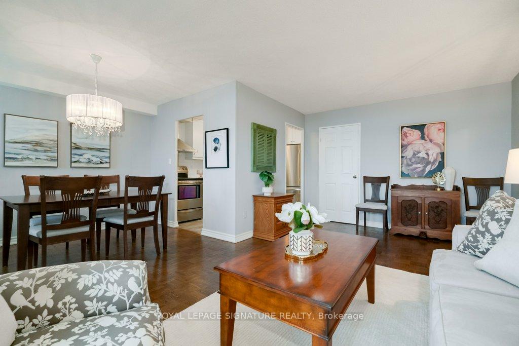 Photo 4 of Unit 1215, 20 Edgecliffe Golfway, Toronto, Flemingdon Park — HOMEH