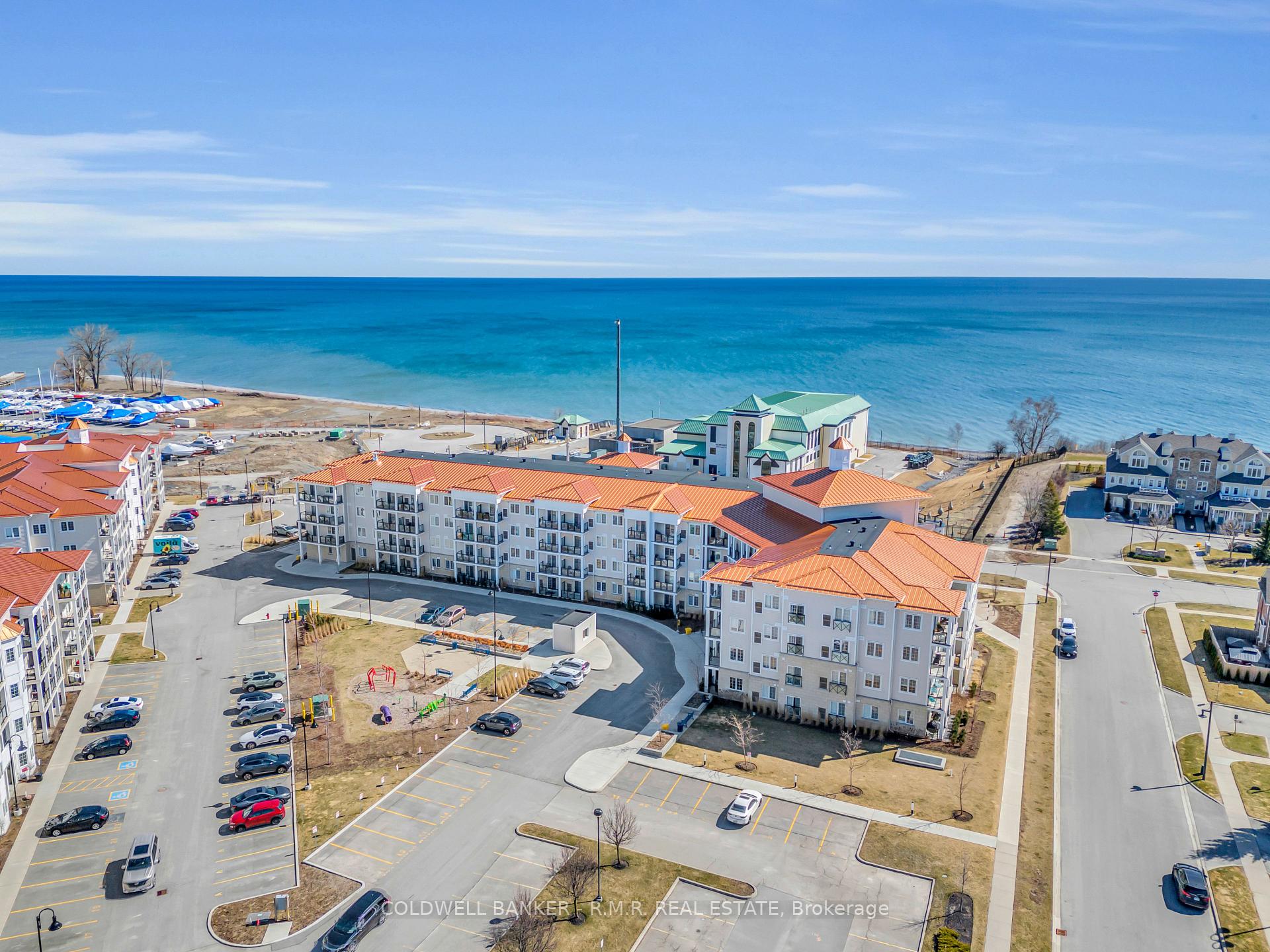 Photo 2 of Unit 417, 50 Lakebreeze Drive, Clarington, Newcastle — HOMEH