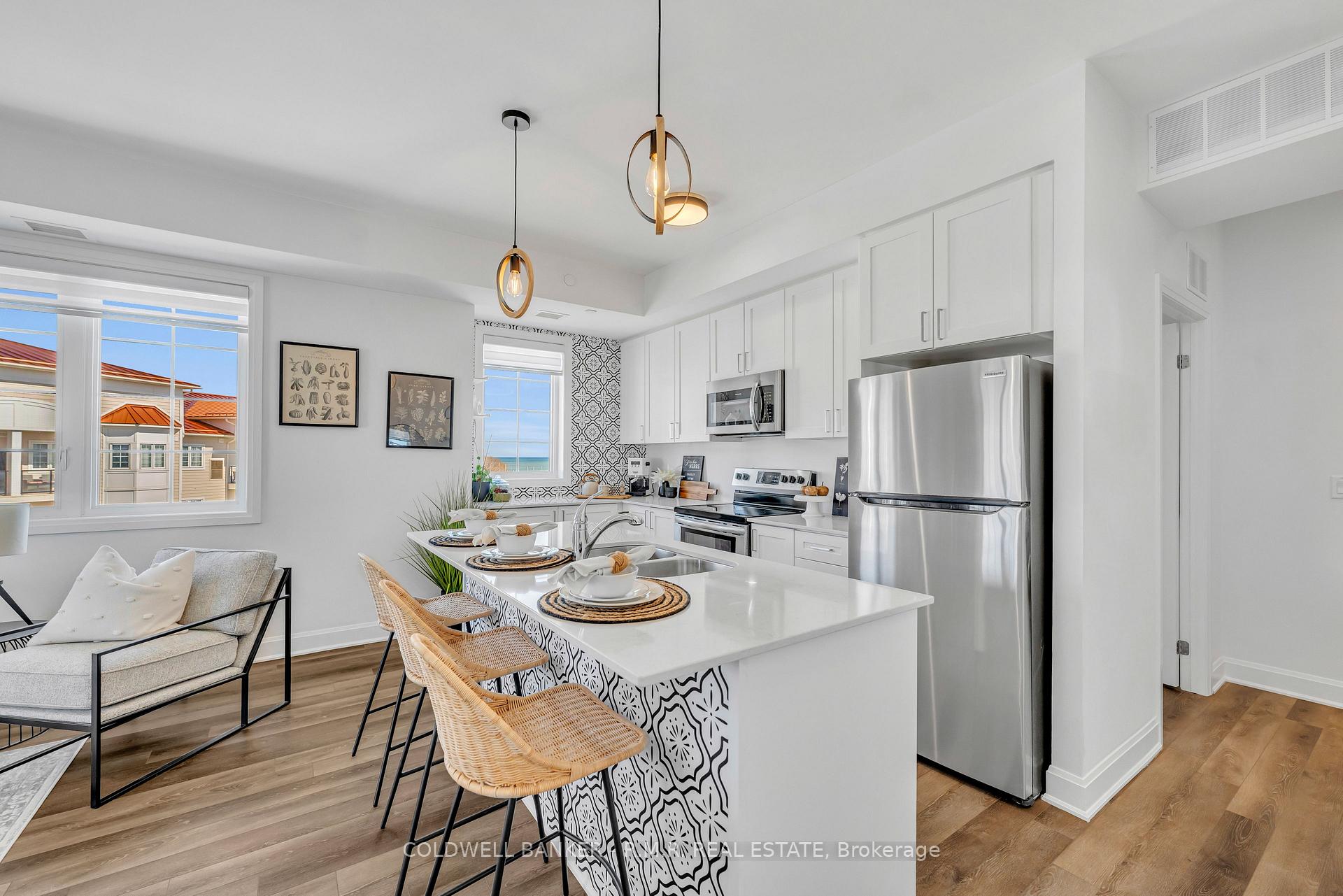 Photo 6 of Unit 417, 50 Lakebreeze Drive, Clarington, Newcastle — HOMEH