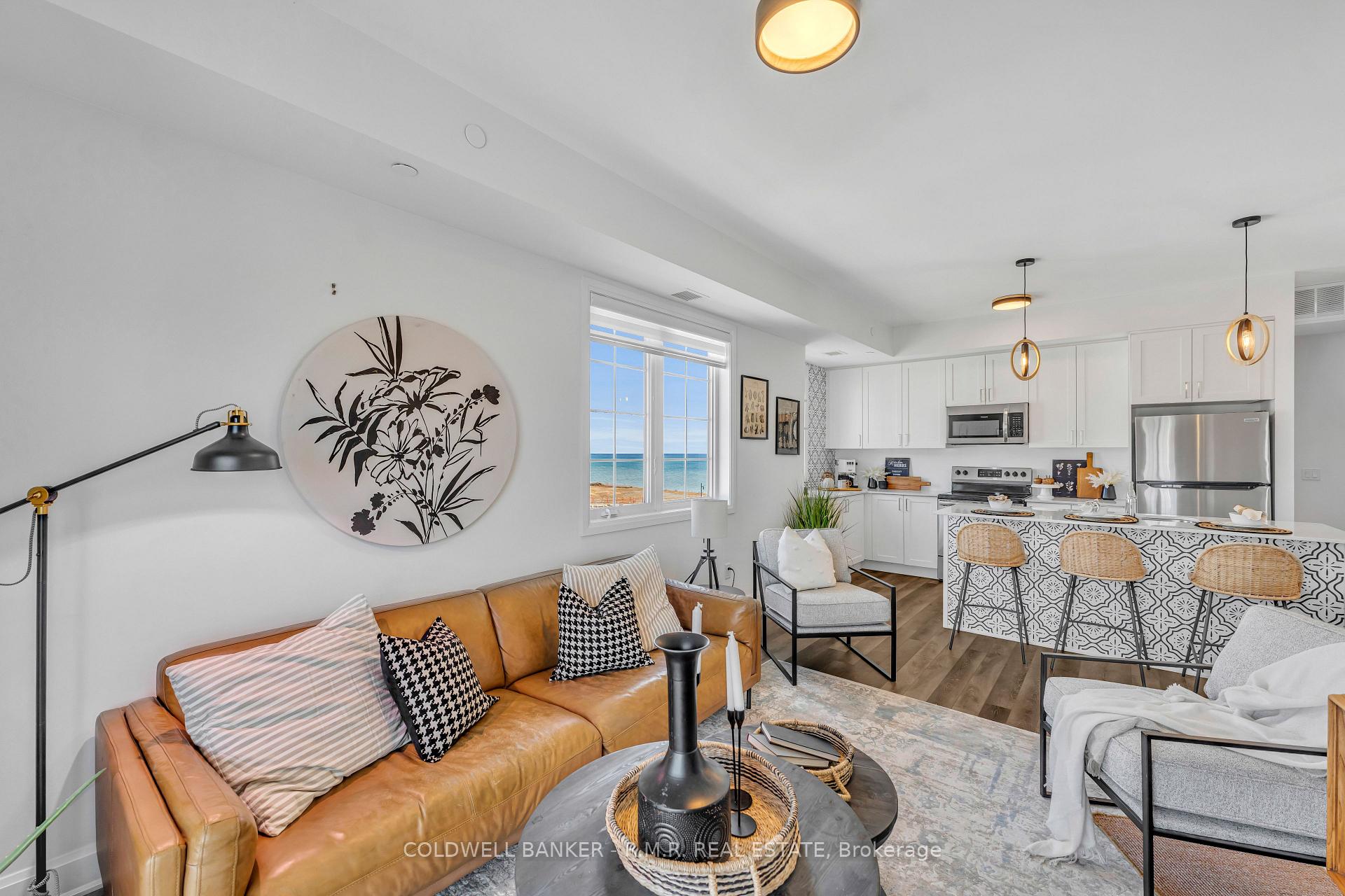 Photo 7 of Unit 417, 50 Lakebreeze Drive, Clarington, Newcastle — HOMEH