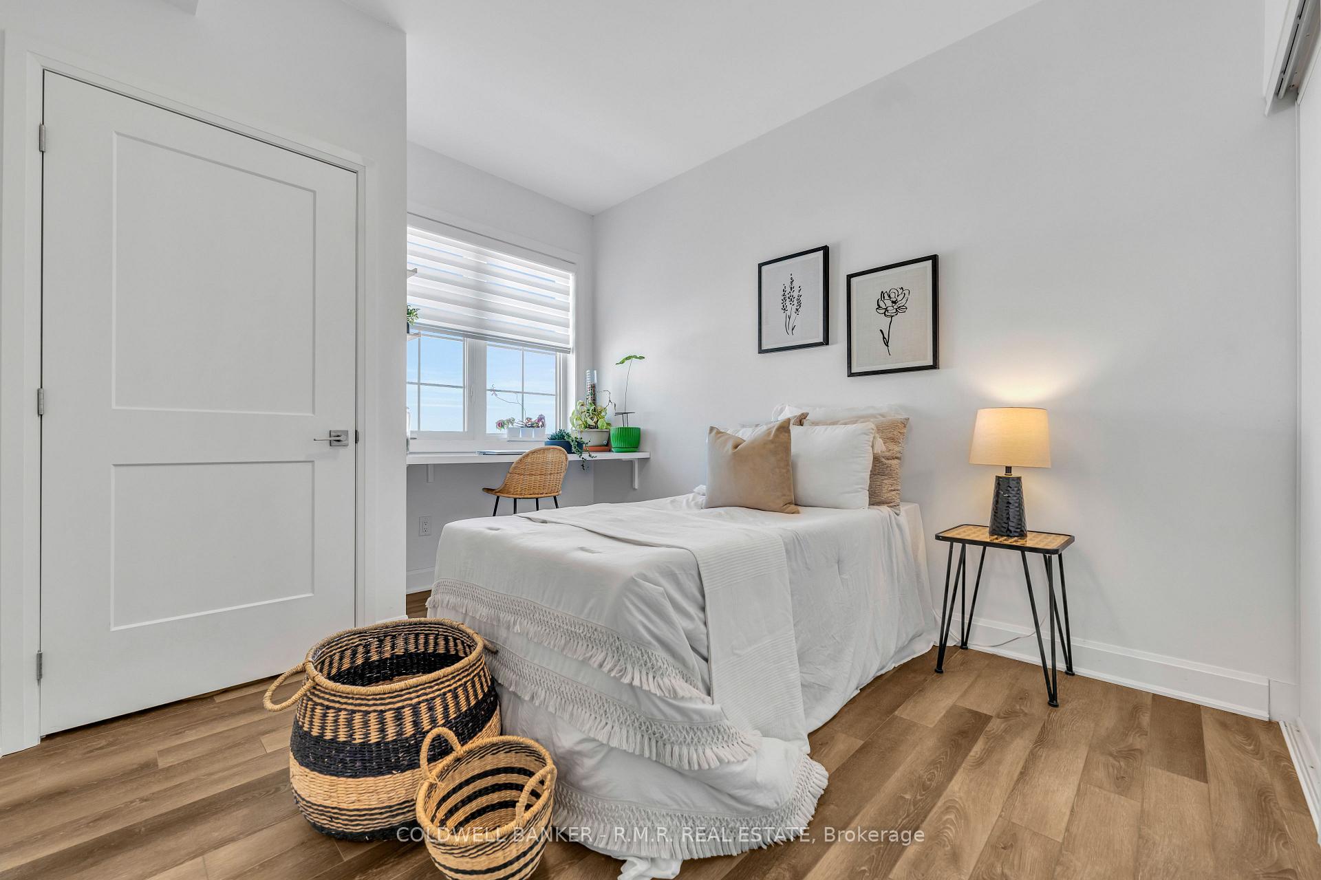 Photo 13 of Unit 417, 50 Lakebreeze Drive, Clarington, Newcastle — HOMEH