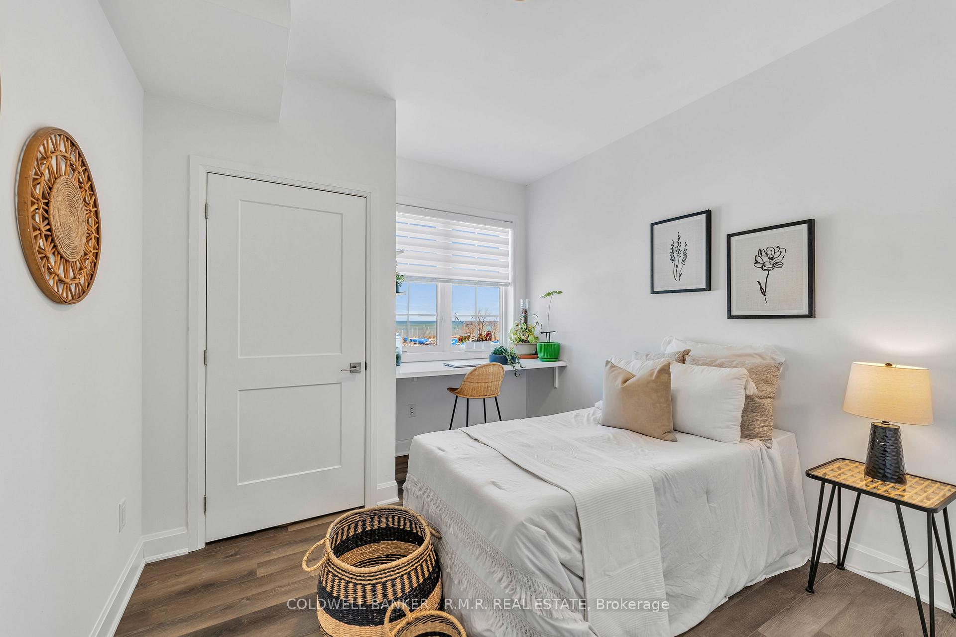 Photo 19 of Unit 417, 50 Lakebreeze Drive, Clarington, Newcastle — HOMEH