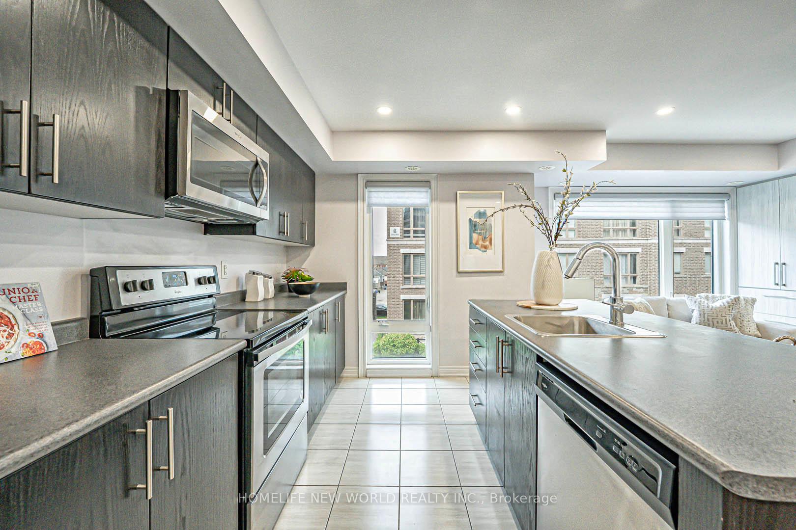 Photo 4 of Unit 324, 20 Dunsheath Way, Markham, Cornell — HOMEH