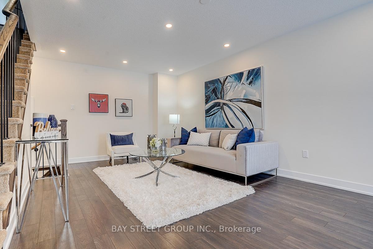 Photo 7 of 23 Donald Fleming Way, Whitby, Pringle Creek — HOMEH