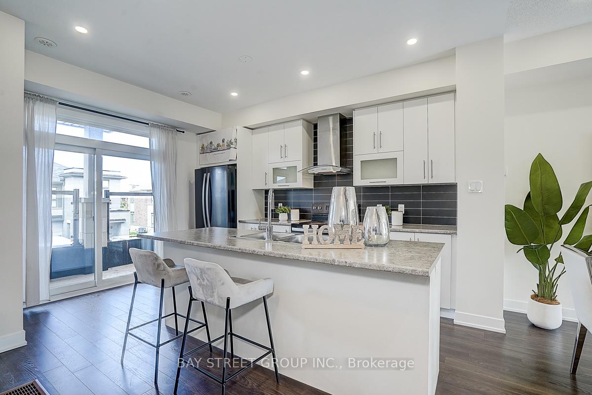 Photo 12 of 23 Donald Fleming Way, Whitby, Pringle Creek — HOMEH