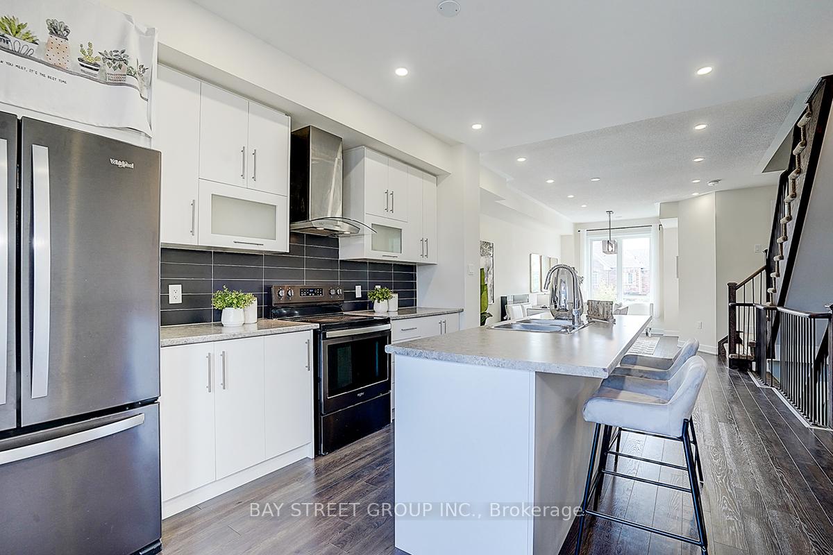 Photo 20 of 23 Donald Fleming Way, Whitby, Pringle Creek — HOMEH