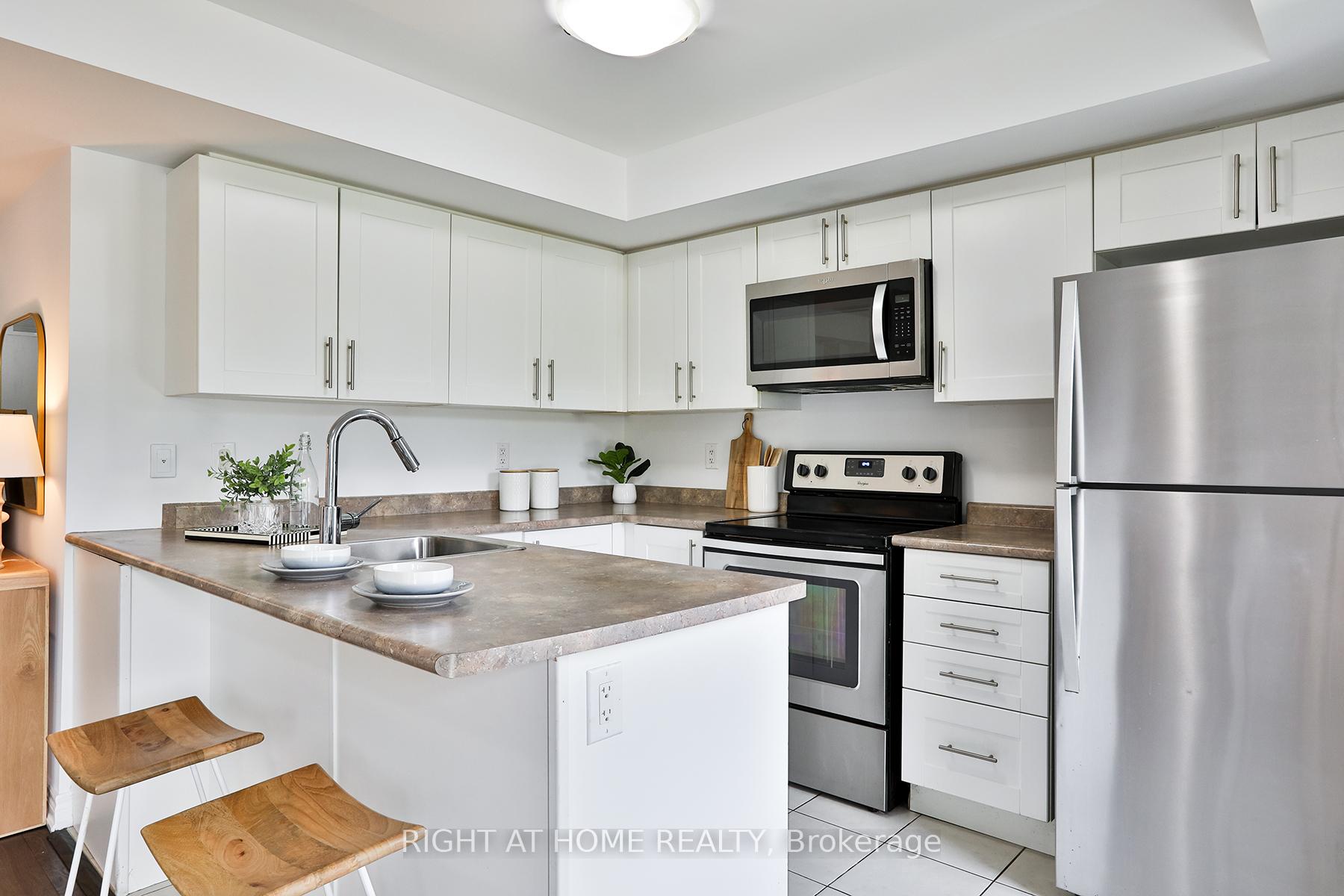 Photo 7 of Unit 115, 2 Dunsheath Way, Markham, Cornell — HOMEH