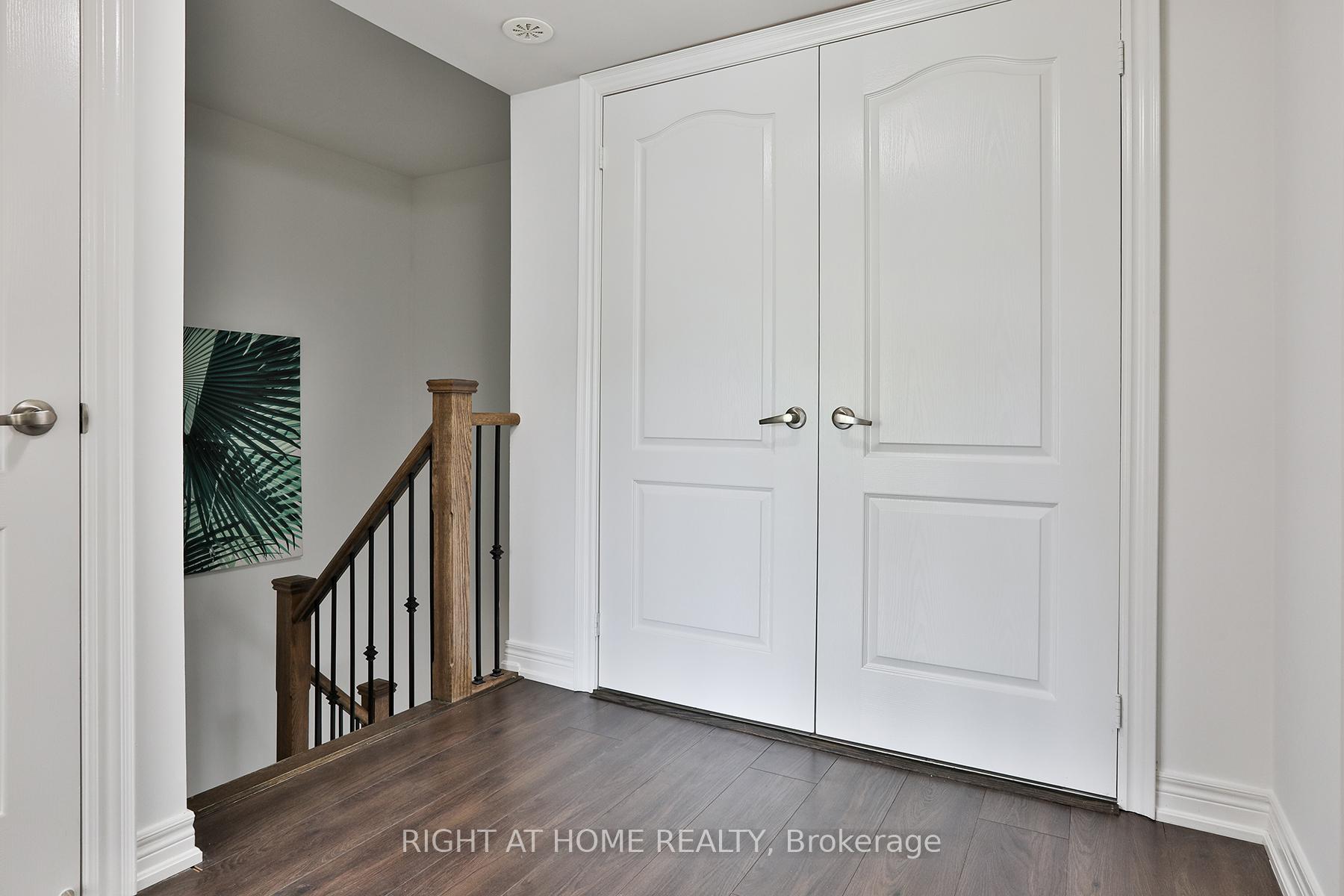 Photo 8 of Unit 115, 2 Dunsheath Way, Markham, Cornell — HOMEH