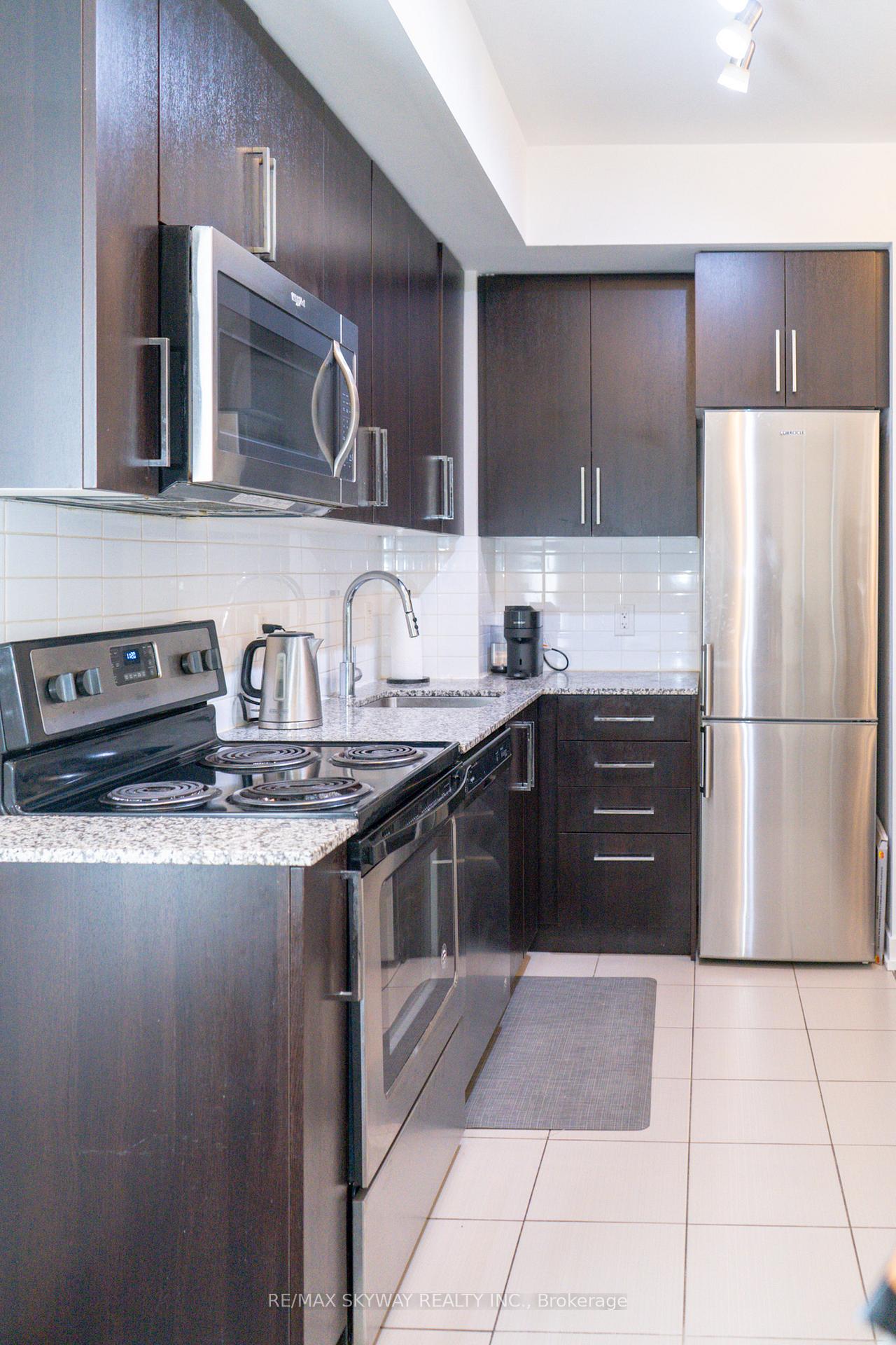Photo 2 of Unit 912, 840 Queens Plate Drive, Etobicoke, West Humber-Clairville — HOMEH