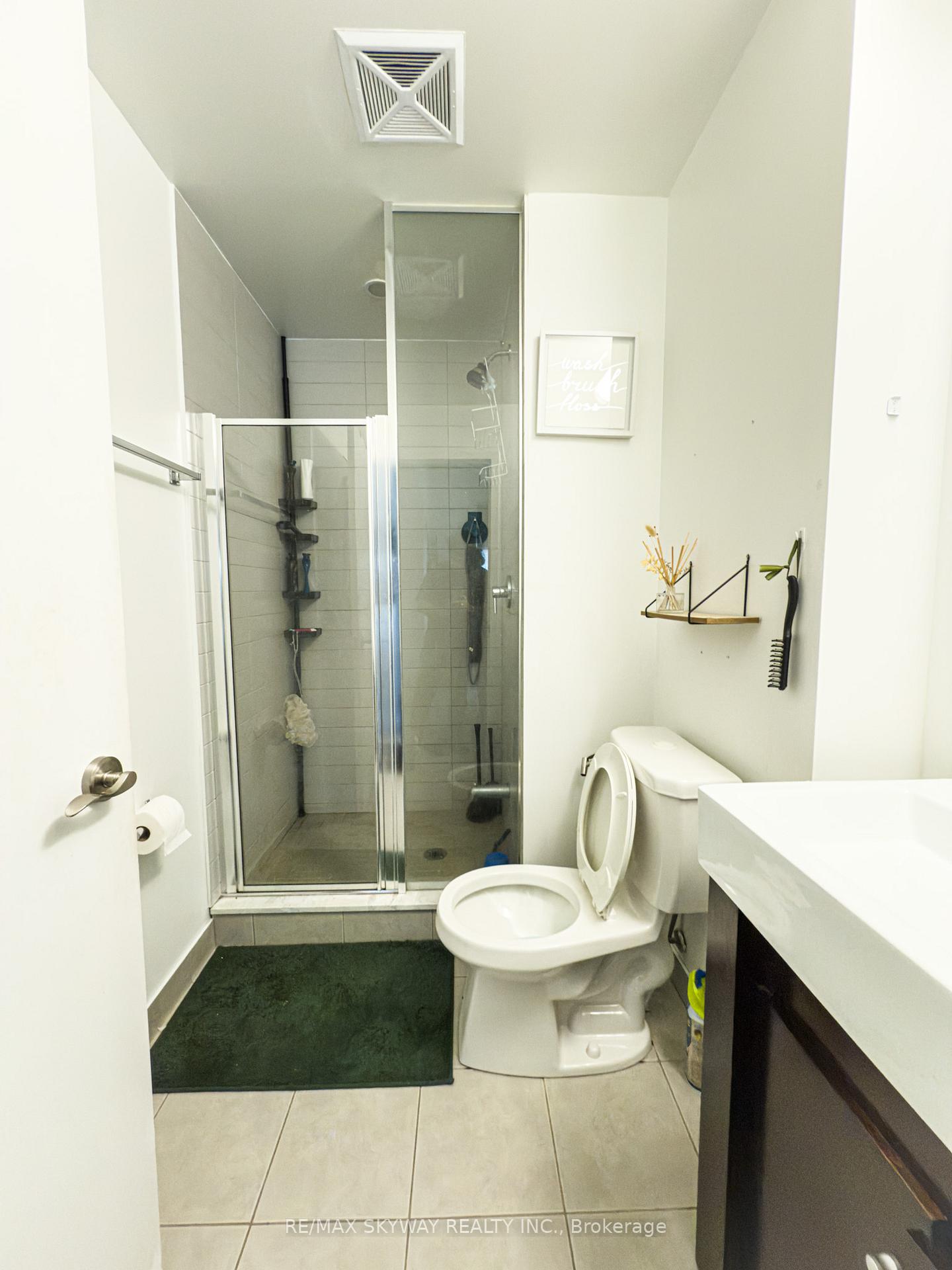 Photo 11 of Unit 912, 840 Queens Plate Drive, Etobicoke, West Humber-Clairville — HOMEH