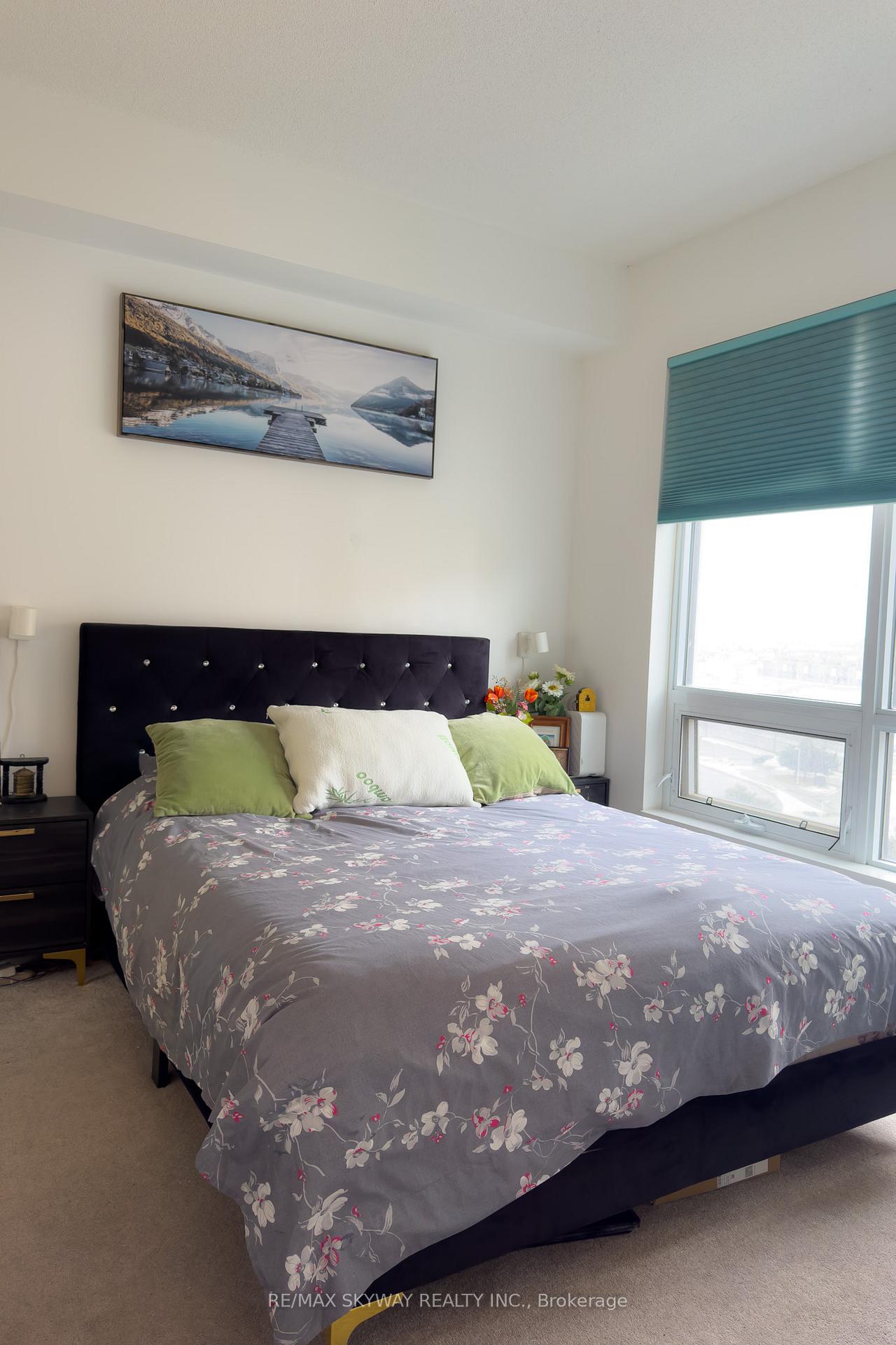 Photo 7 of Unit 912, 840 Queens Plate Drive, Etobicoke, West Humber-Clairville — HOMEH