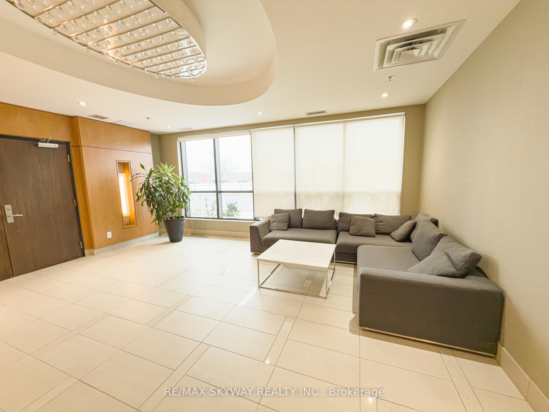 Photo 16 of Unit 912, 840 Queens Plate Drive, Etobicoke, West Humber-Clairville — HOMEH