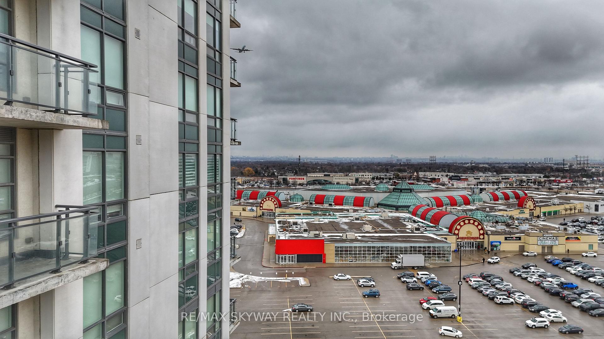Photo 32 of Unit 912, 840 Queens Plate Drive, Etobicoke, West Humber-Clairville — HOMEH