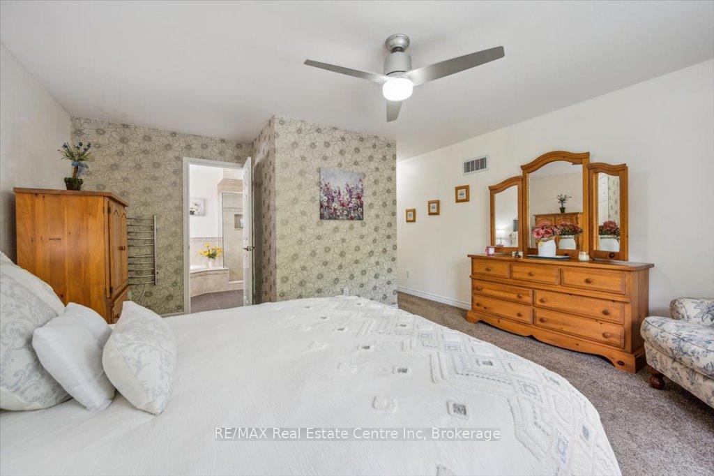 Photo 23 of 758 Willow Road, Guelph, Willow West/Sugarbush/West Acres — HOMEH