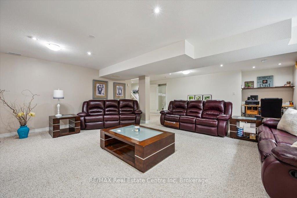 Photo 32 of 758 Willow Road, Guelph, Willow West/Sugarbush/West Acres — HOMEH