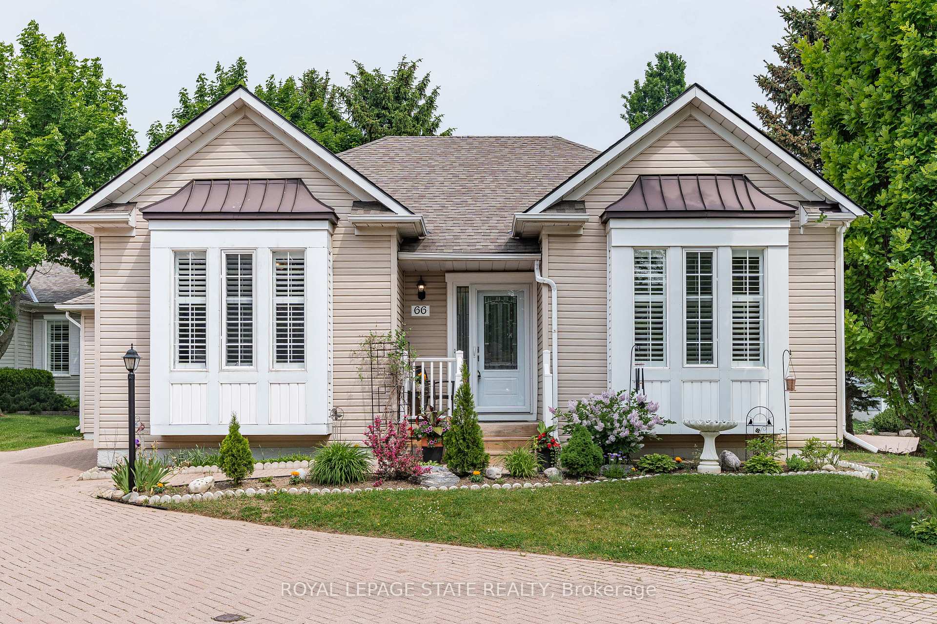 Photo 1 of 66 Silverbirch Boulevard, Hamilton, Rural Glanbrook — HOMEH