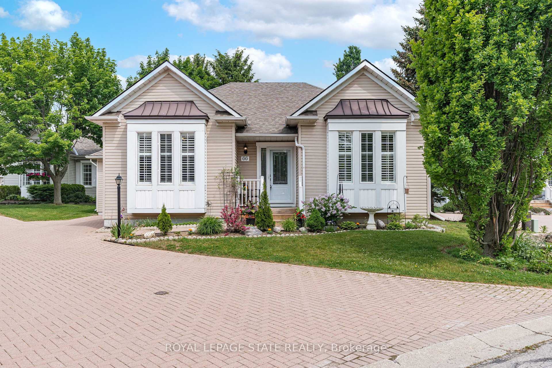 Photo 6 of 66 Silverbirch Boulevard, Hamilton, Rural Glanbrook — HOMEH