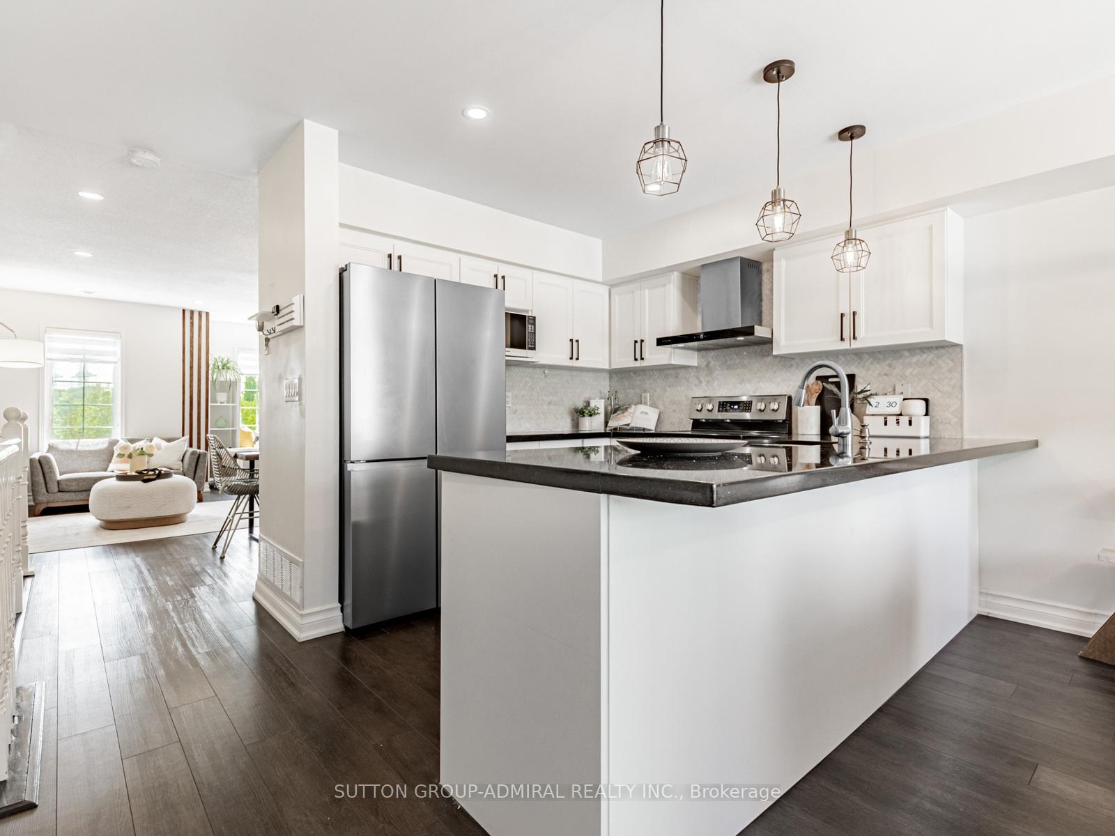 Photo 4 of Unit 6, 385 South Park Road, Markham, Commerce Valley — HOMEH