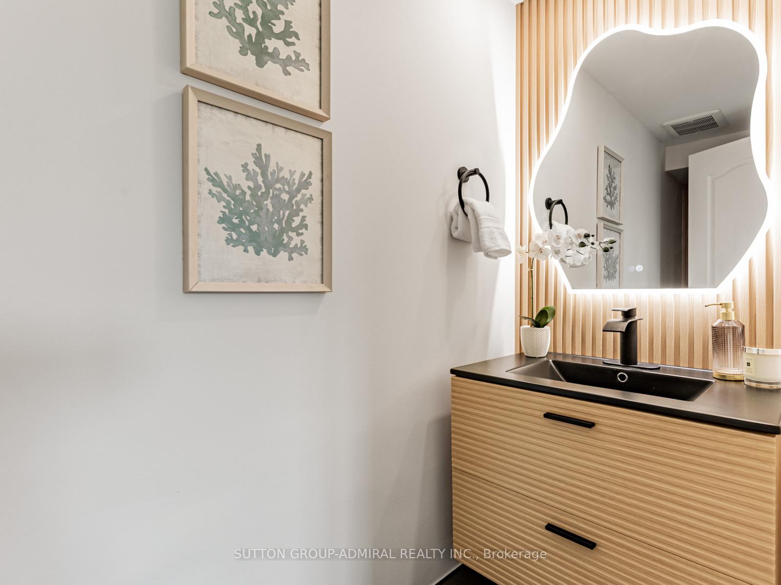 Photo 10 of Unit 6, 385 South Park Road, Markham, Commerce Valley — HOMEH