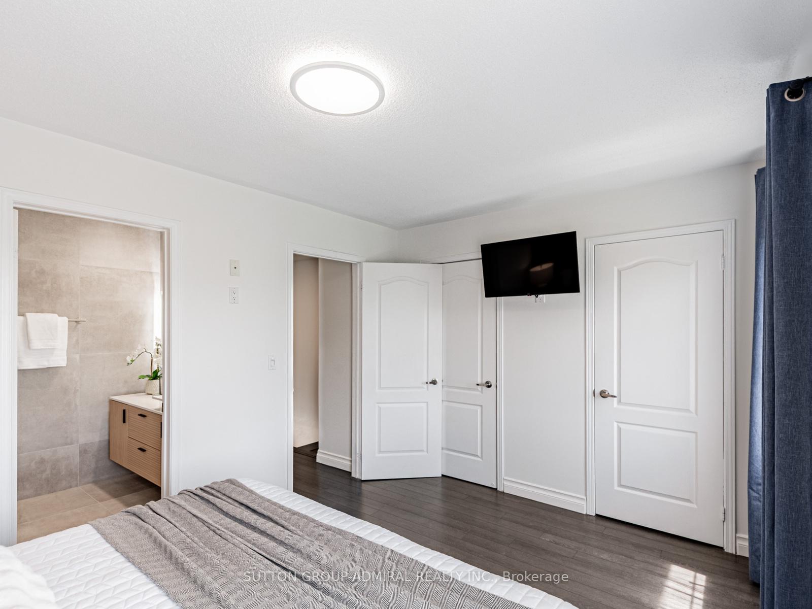 Photo 12 of Unit 6, 385 South Park Road, Markham, Commerce Valley — HOMEH