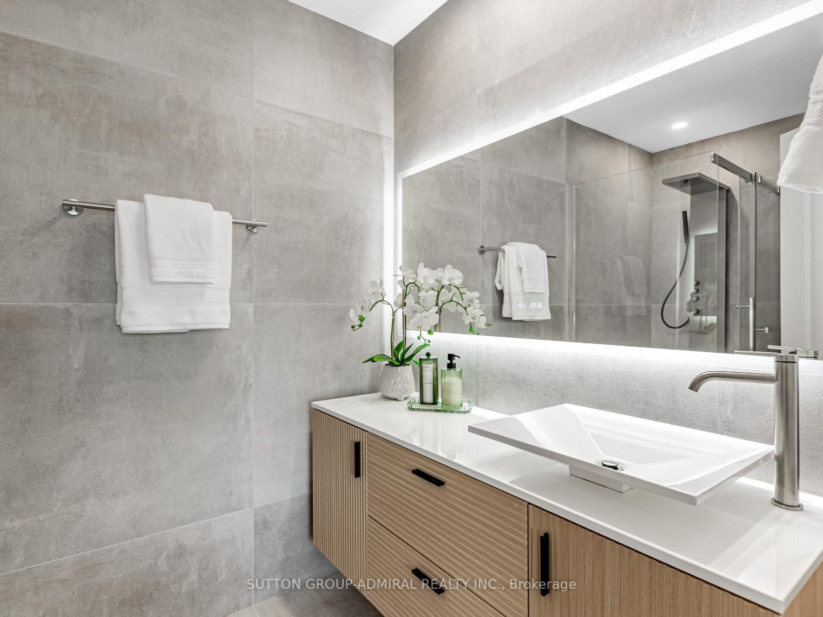 Photo 16 of Unit 6, 385 South Park Road, Markham, Commerce Valley — HOMEH