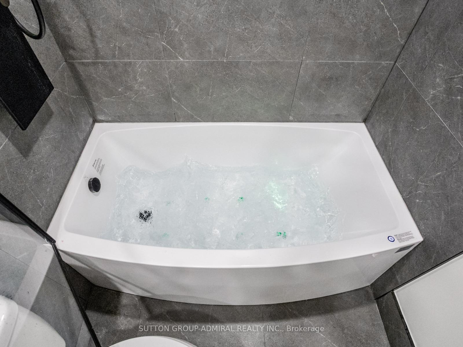 Photo 23 of Unit 6, 385 South Park Road, Markham, Commerce Valley — HOMEH