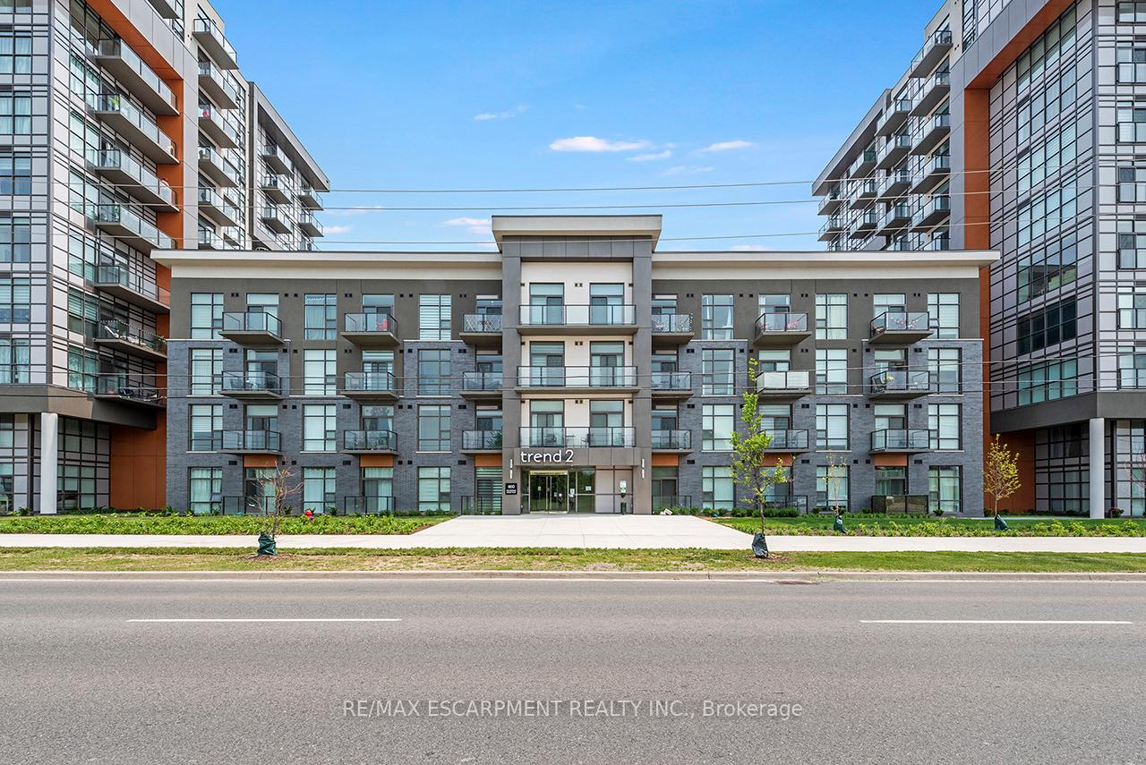 Photo 1 of Unit 304, 460 Dundas Street E, Hamilton, Waterdown — HOMEH