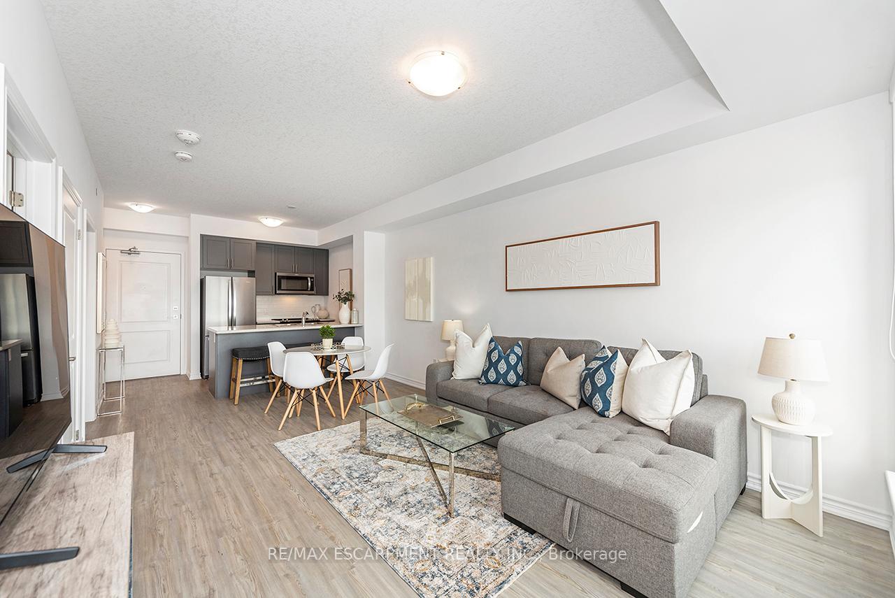 Photo 21 of Unit 304, 460 Dundas Street E, Hamilton, Waterdown — HOMEH