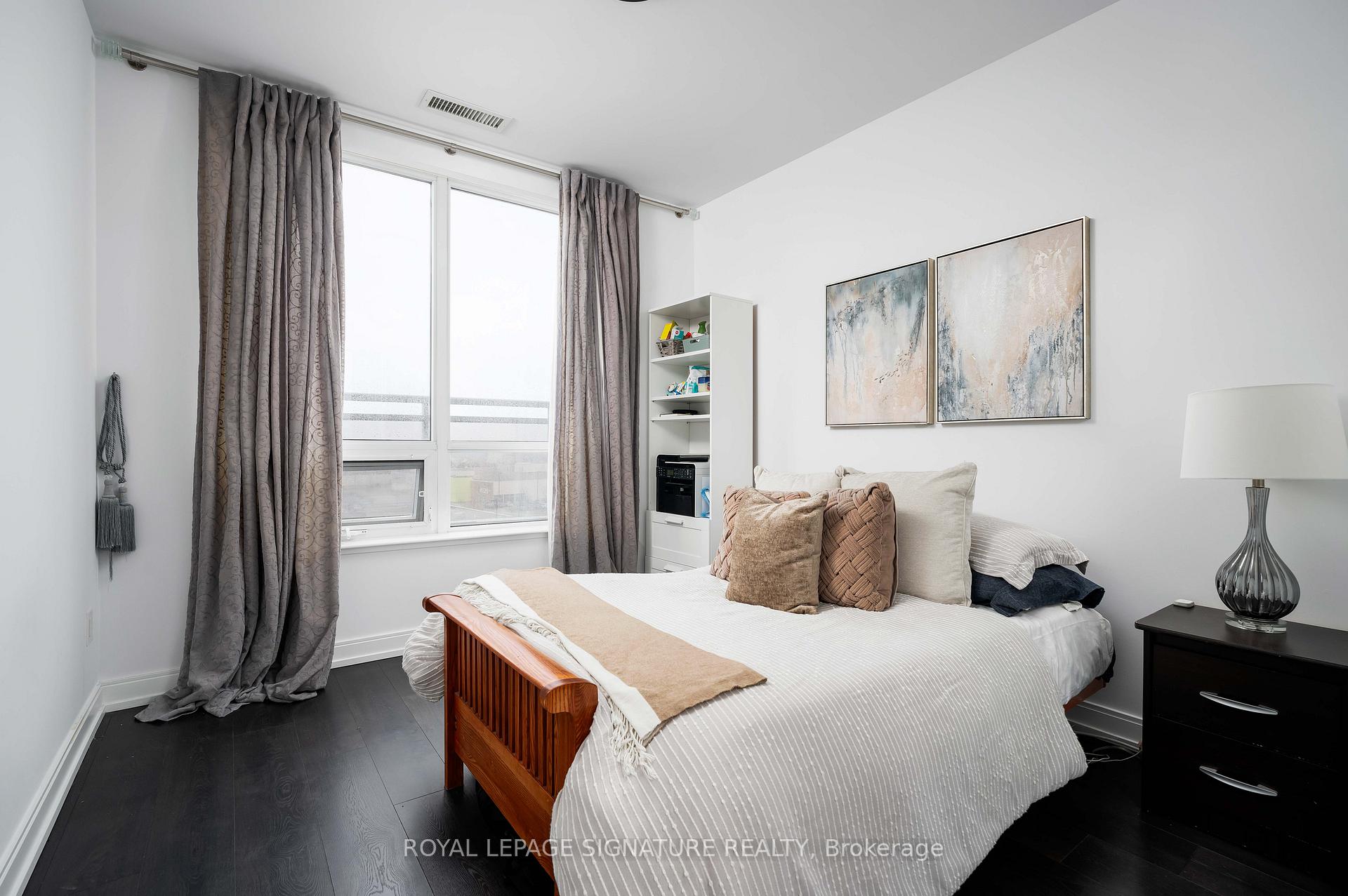 Photo 12 of Unit 707, 540 Bur Oak Avenue, Markham, Berczy — HOMEH