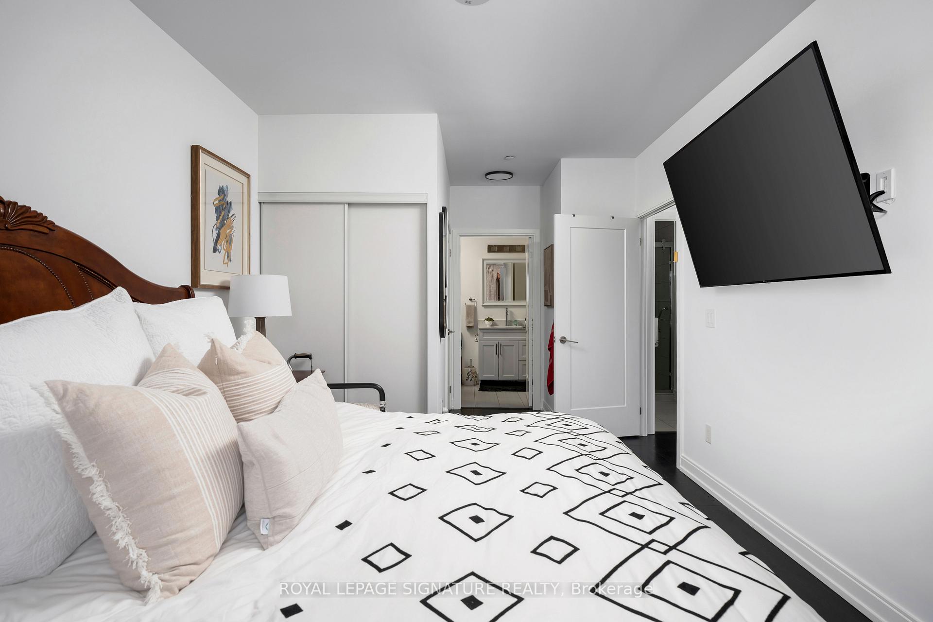 Photo 20 of Unit 707, 540 Bur Oak Avenue, Markham, Berczy — HOMEH
