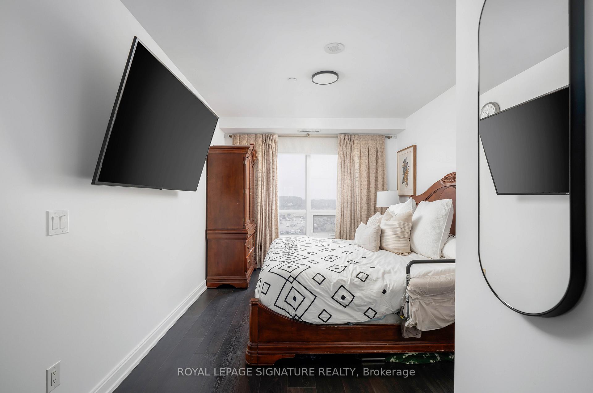 Photo 22 of Unit 707, 540 Bur Oak Avenue, Markham, Berczy — HOMEH