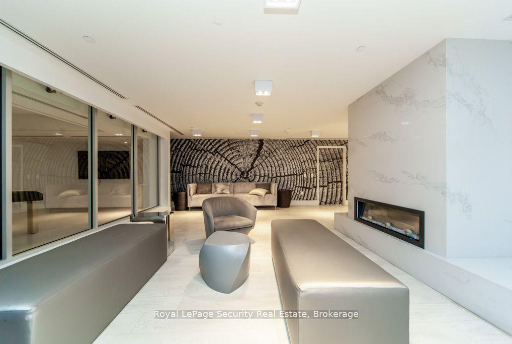 Photo 2 of Unit 606, 2908 Highway 7 Road, Vaughan, Concord — HOMEH