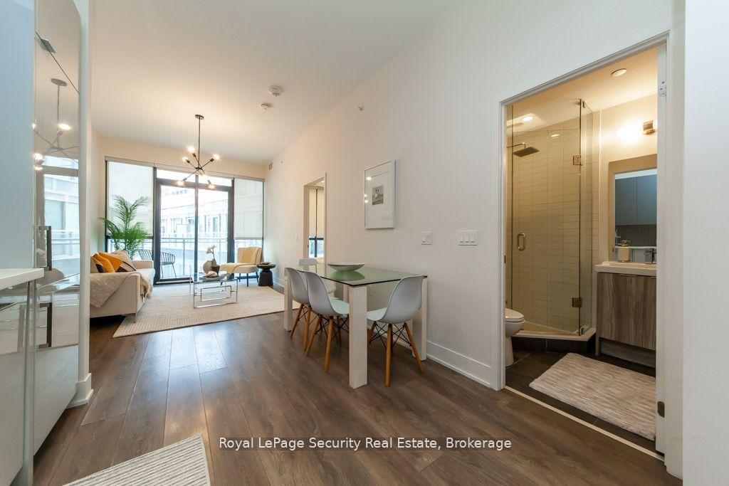 Photo 8 of Unit 606, 2908 Highway 7 Road, Vaughan, Concord — HOMEH